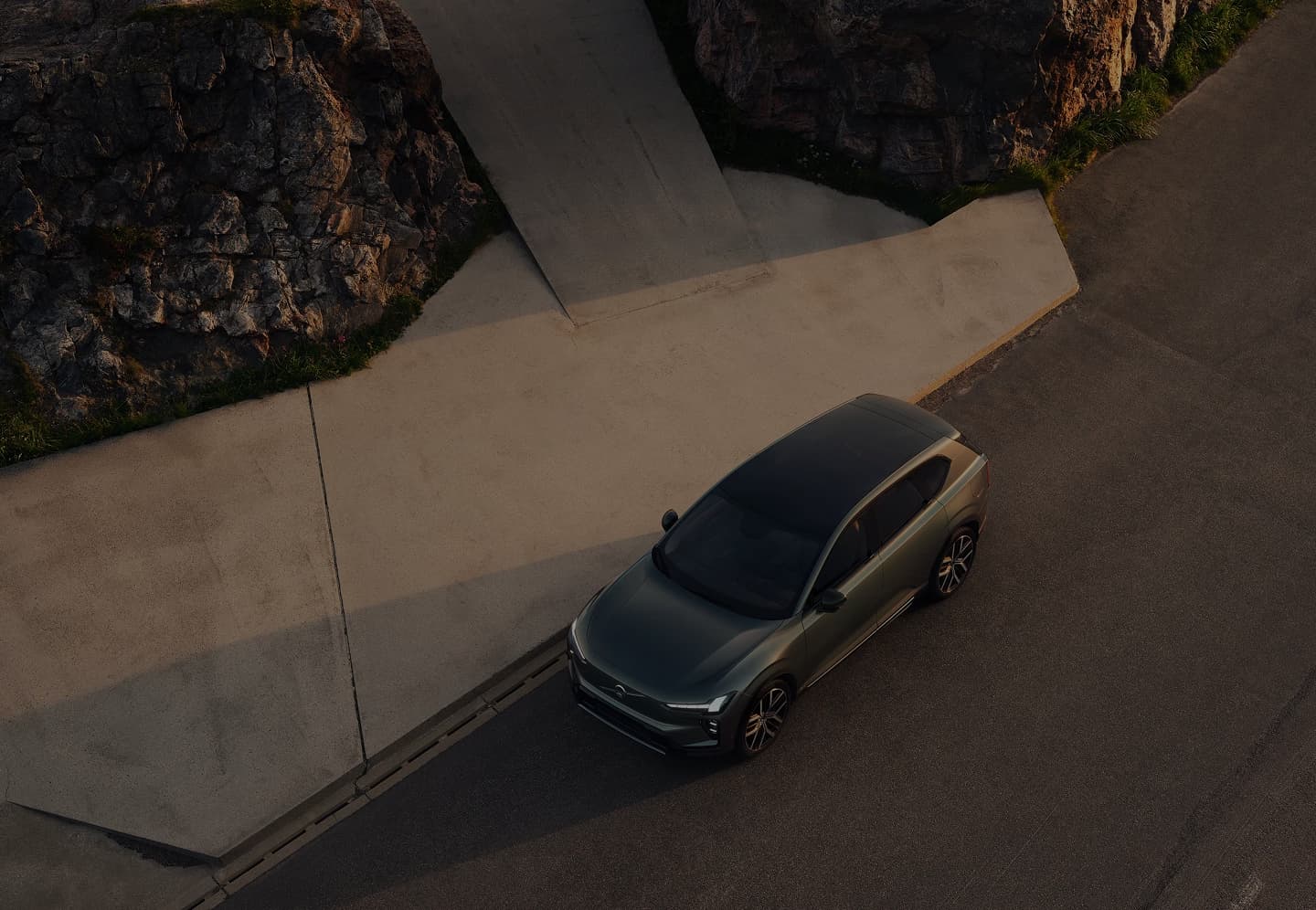 A quieter way to buy a luxury car